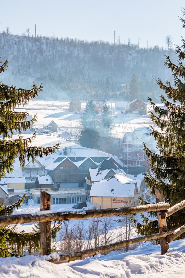 Family Hotel Kaskad Bukovel Kültér fotó