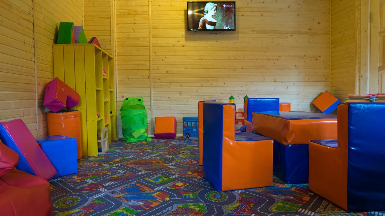 Family Hotel Kaskad Bukovel Kültér fotó