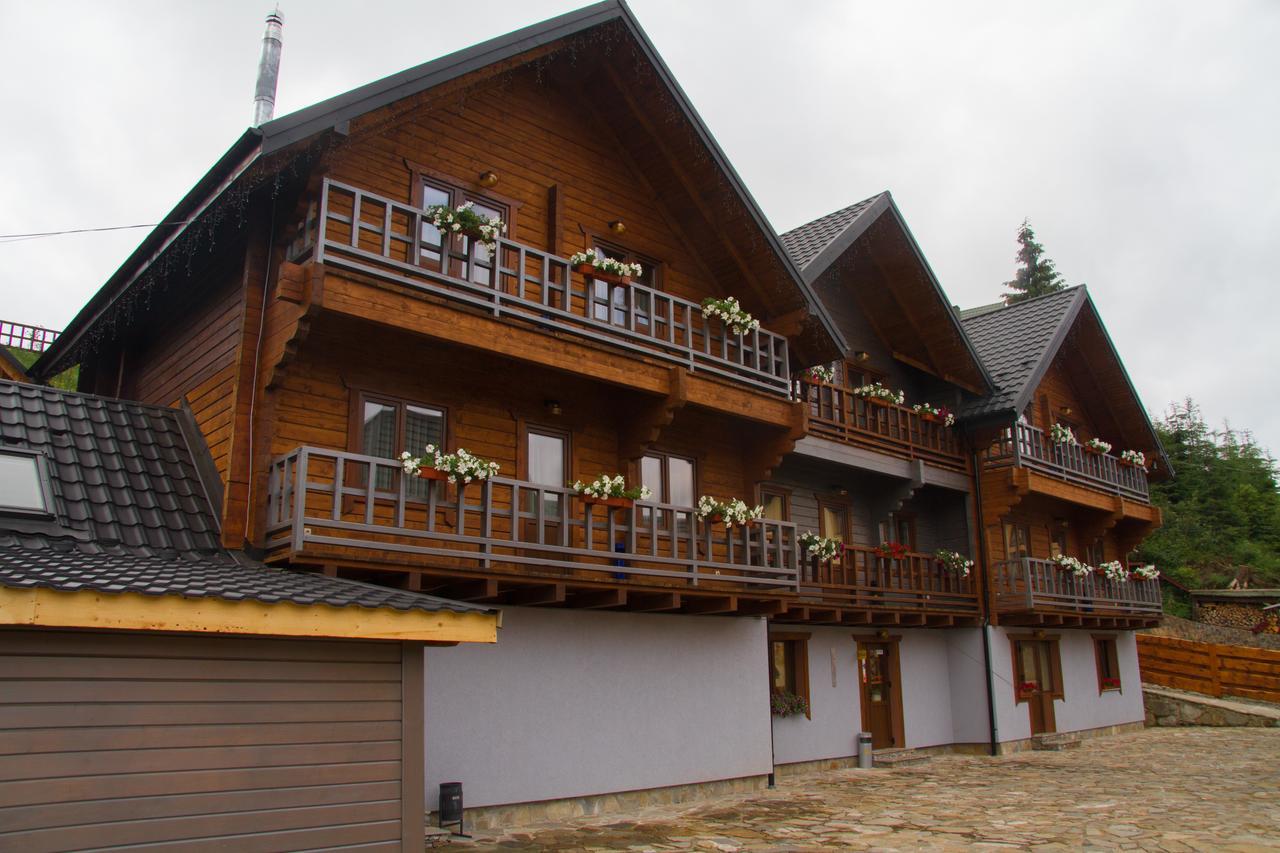 Family Hotel Kaskad Bukovel Kültér fotó