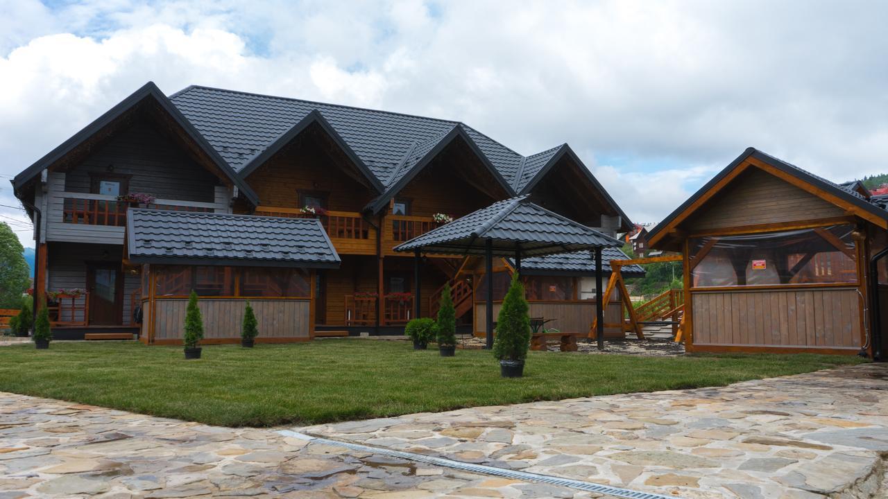 Family Hotel Kaskad Bukovel Kültér fotó