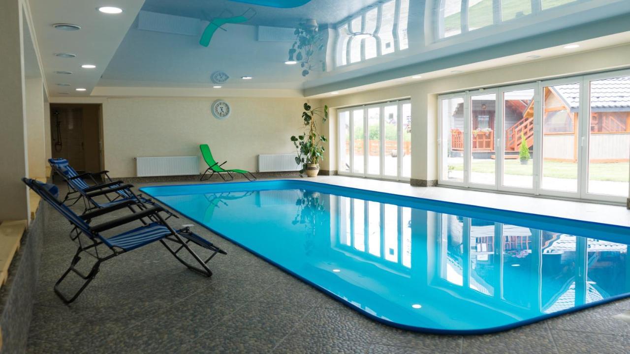 Family Hotel Kaskad Bukovel Kültér fotó